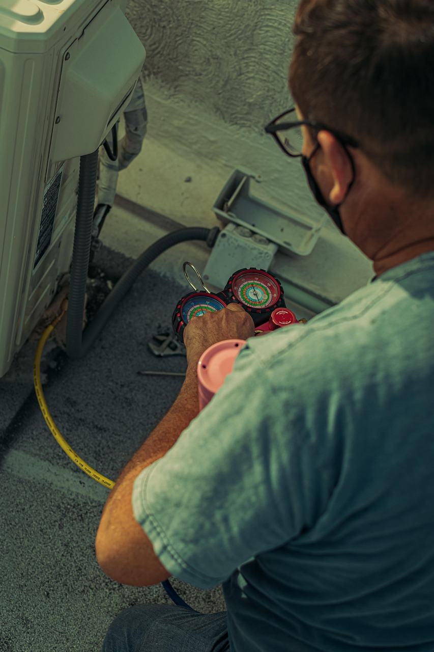 man, mask, maintenance, work, air conditioner, worker, working man, tools, service, engineering, machinery, repair, face mask, air conditioner, air conditioner, air conditioner, air conditioner, air c